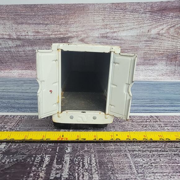 Vintage Nylint pressed steel Schoeps ice cream semi trailer white and orange - Picture 12 of 15